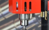 PRO-51-Universal-Mag-Drill-Magnetic-Base-Drilling-Machine-with-Drilling-Chuck-Adapter-Drilling-Chuck-and-Reamer-2-1.jpg